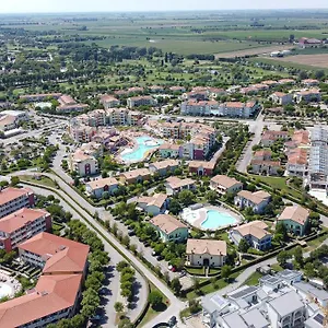  Appartamento Altanea Con Piscina Italia