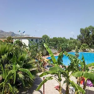 https://villaggio-alkantara.sicilyhotelsitaly.net
